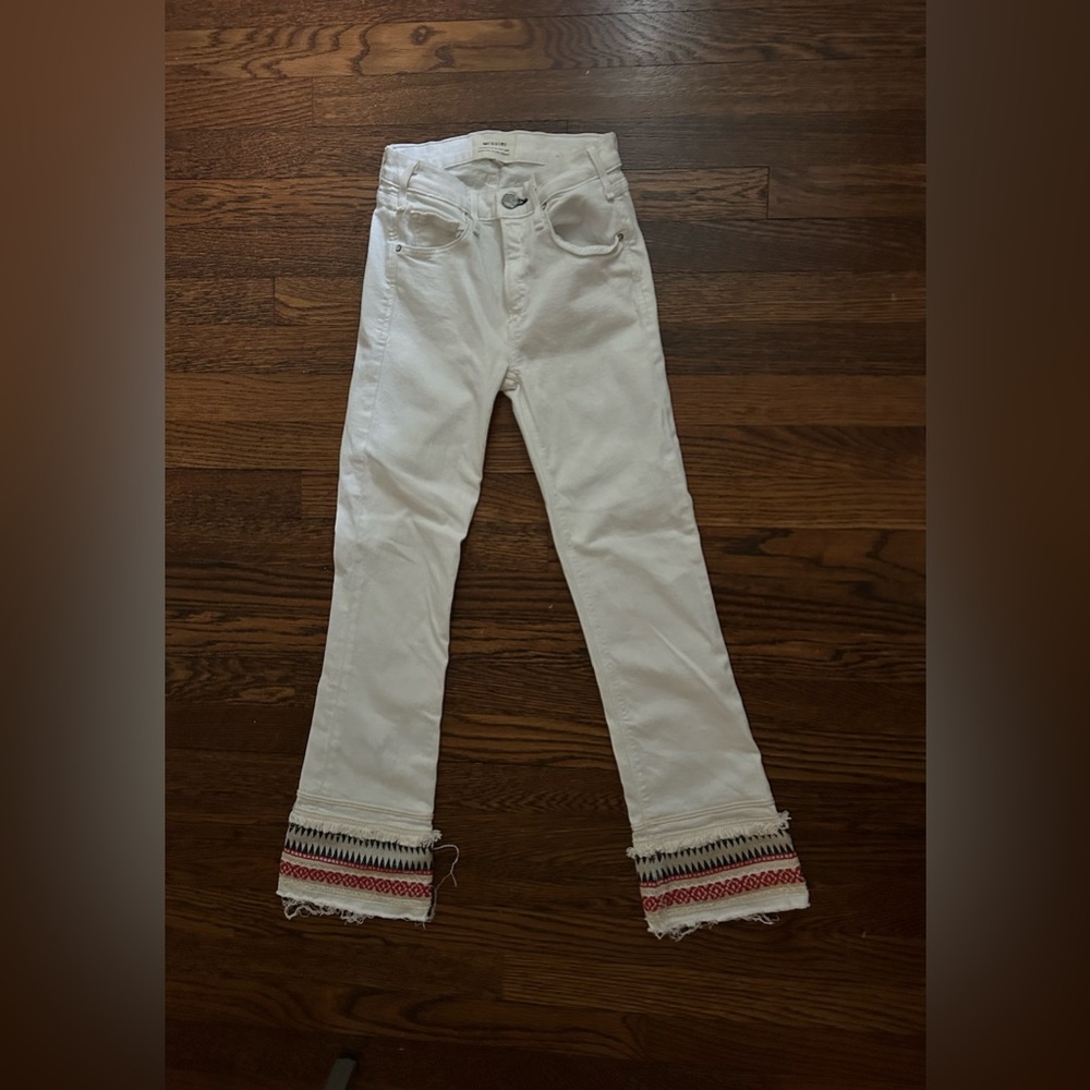 White Jeans Embroidered Frayed Bottom